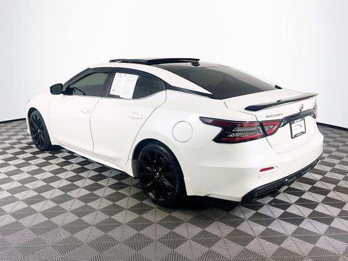 Pearl White Tricoat 2022 Nissan Maxima SR Xtronic CVT