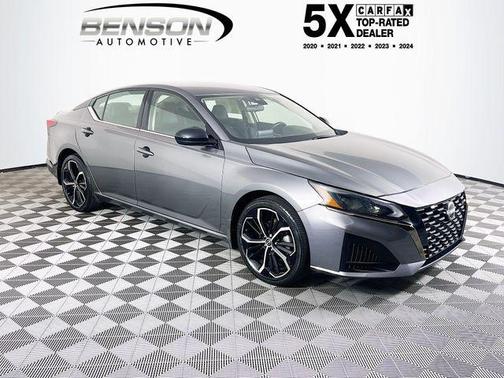 Gun Metallic 2023 Nissan Altima SR FWD