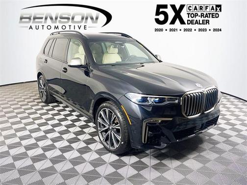 2022 BMW X7 M50i