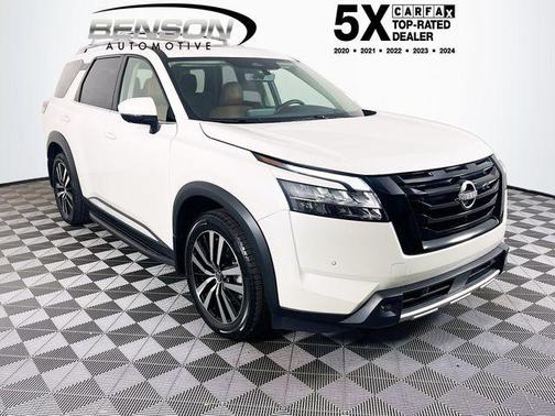 Pearl White Tricoat 2023 Nissan Pathfinder Platinum 4WD