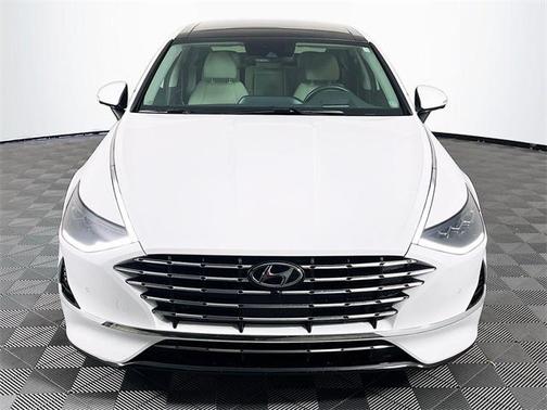 2023 Hyundai SONATA Hybrid Limited