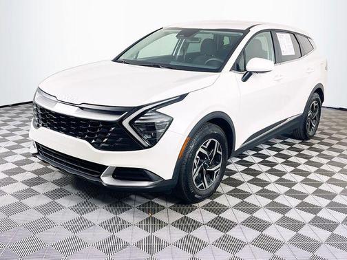 2024 Kia Sportage LX