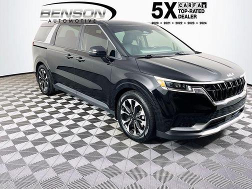 2024 Kia Carnival EX