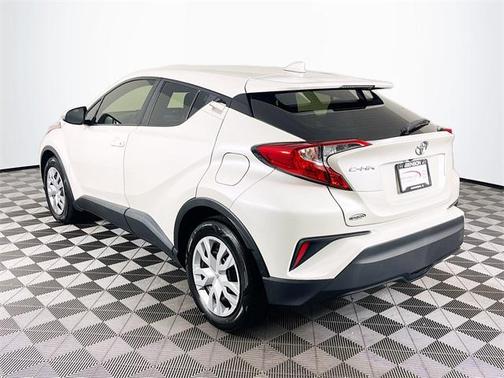 2021 Toyota C-HR LE