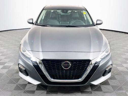 Gun Metallic 2022 Nissan Altima 2.5 SL