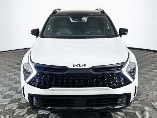 Glacial White Pearl 2025 Kia Sportage S