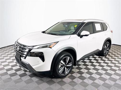 2025 Nissan Rogue SL