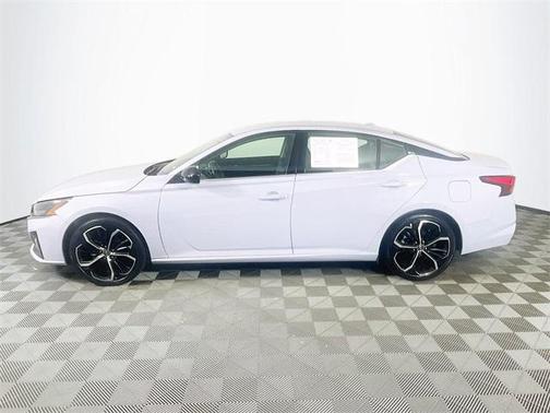 2024 Nissan Altima SR FWD