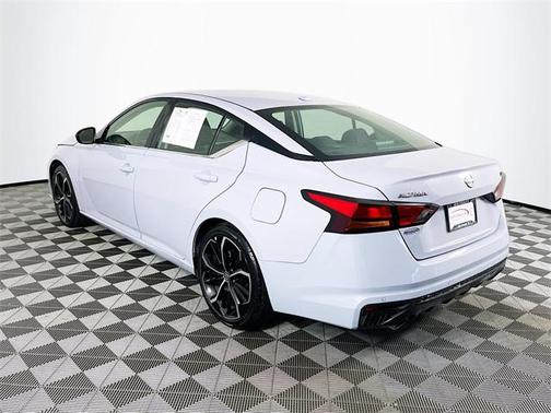 2024 Nissan Altima SR FWD