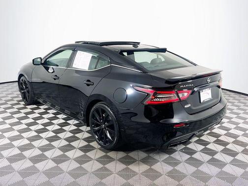 Super Black 2023 Nissan Maxima SR Xtronic CVT