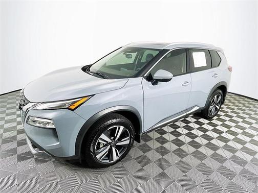 2022 Nissan Rogue SL