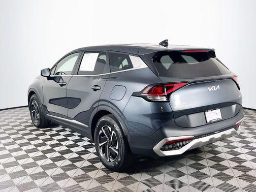 Gravity Gray 2025 Kia Sportage Hybrid LX
