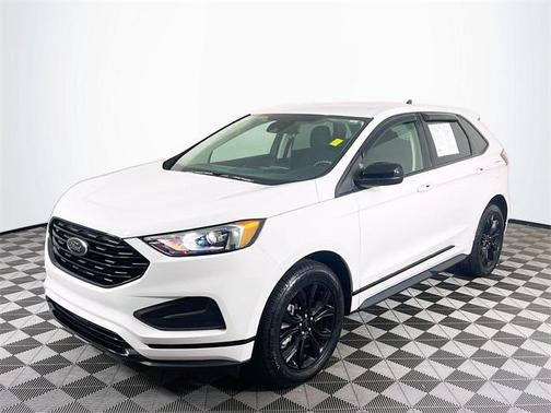 2022 Ford Edge SE