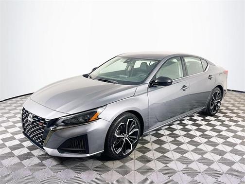 2024 Nissan Altima SR FWD