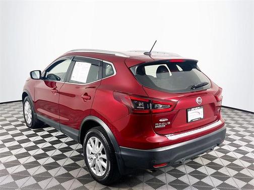 2022 Nissan Rogue Sport SV
