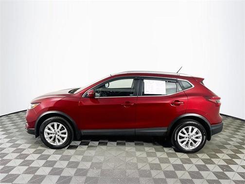 2022 Nissan Rogue Sport SV