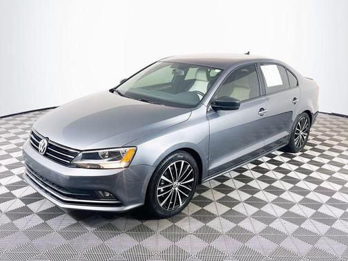Platinum Gray Metallic 2016 Volkswagen Jetta 1.8T Sport