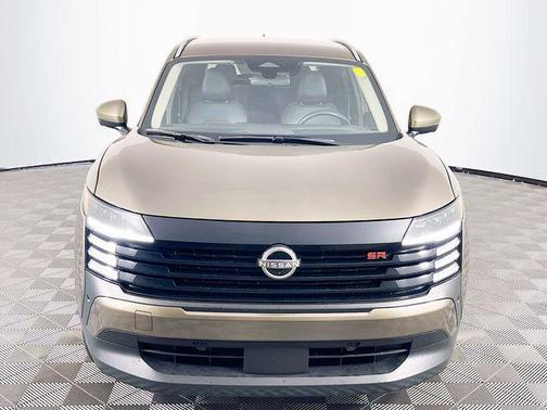 Bronze Metallic 2025 Nissan Kicks SR