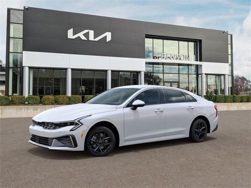 2025 Kia K5 LXS