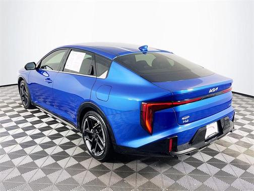 2025 Kia K4 GT-Line