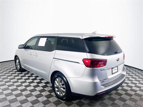 2021 Kia Sedona LX