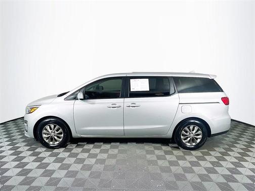 2021 Kia Sedona LX