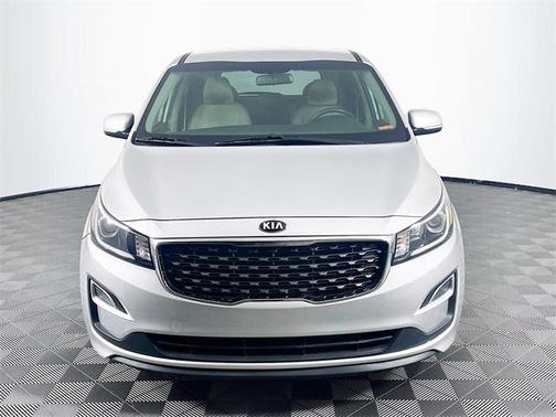 2021 Kia Sedona LX