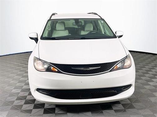 2021 Chrysler Voyager LXI