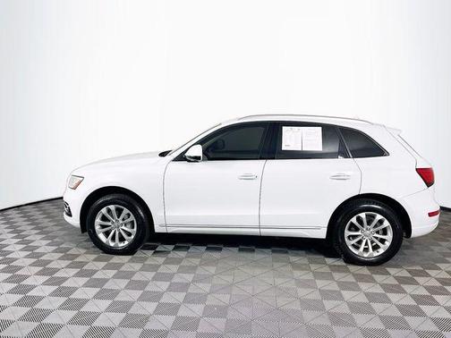 Glacier White Metallic 2016 Audi Q5 2.0T Premium Plus