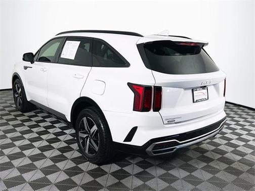 2023 Kia Sorento S