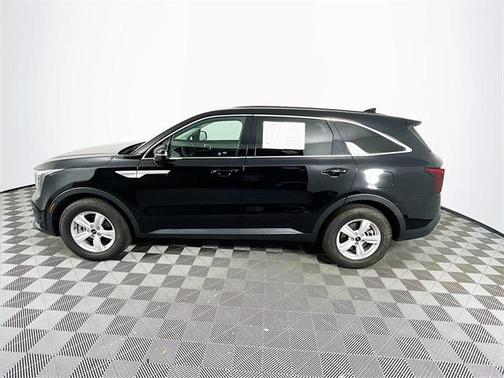 2024 Kia Sorento LX