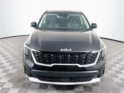2024 Kia Sorento LX