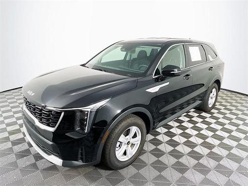 2024 Kia Sorento LX