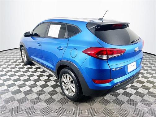 2017 Hyundai TUCSON SE