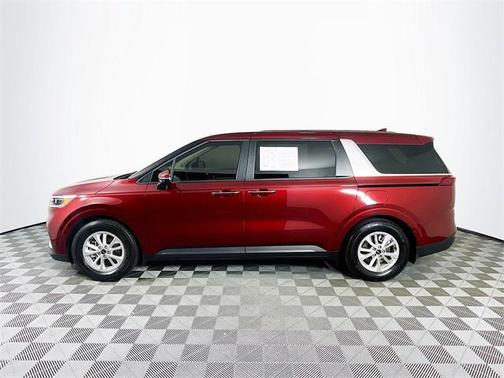 2023 Kia Carnival LX