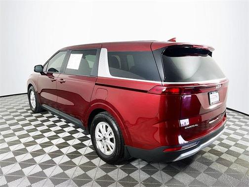 2023 Kia Carnival LX