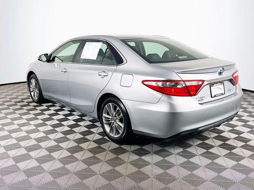 Celestial Silver Metallic 2015 Toyota Camry Hybrid SE
