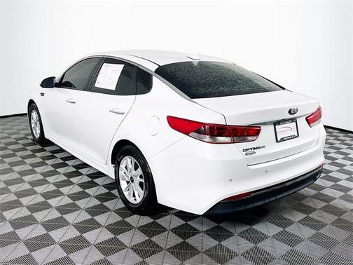 2017 Kia Optima LX