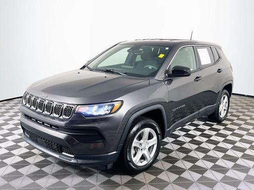 Granite Crystal Metallic Clearcoat 2023 Jeep Compass Sport