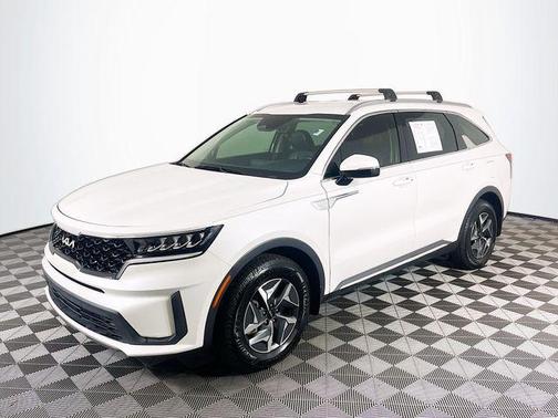 Snow White Pearl 2022 Kia Sorento Hybrid S