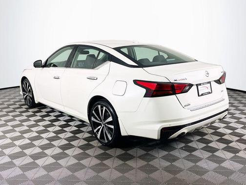 Pearl White Tricoat 2021 Nissan Altima Platinum Intelligent AWD