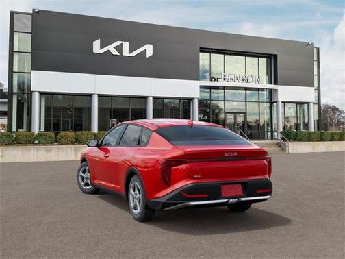 2025 Kia K4 LXS