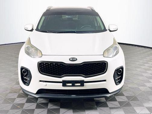 Snow White Pearl 2017 Kia Sportage EX