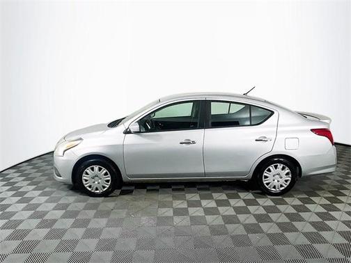 2017 Nissan Versa 1.6 SV