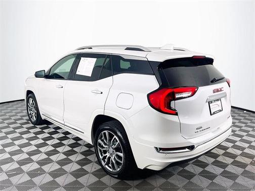 2024 GMC Terrain Denali