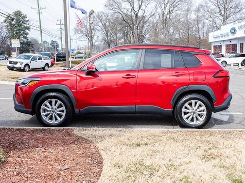 2022 Toyota Corolla Cross LE