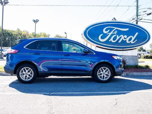 2022 Ford Edge SEL