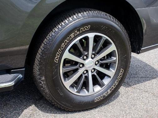 MAGNETIC METALLIC 2021 Ford Expedition XLT