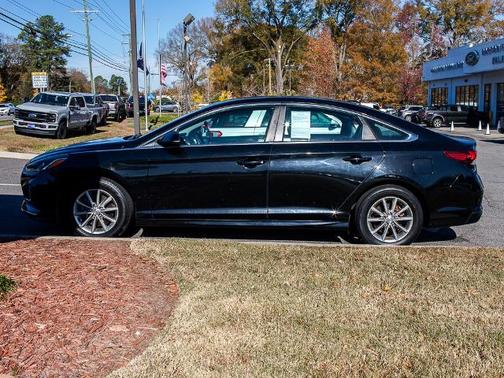 2019 Hyundai SONATA SE