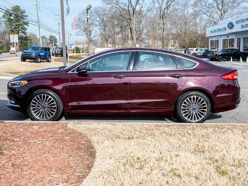 2017 Ford Fusion SE